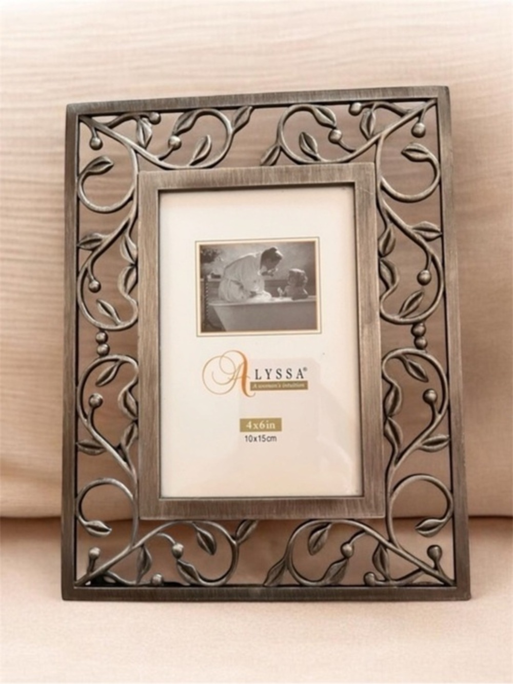 Vintage ornate silver color frame for 4”x6” photo